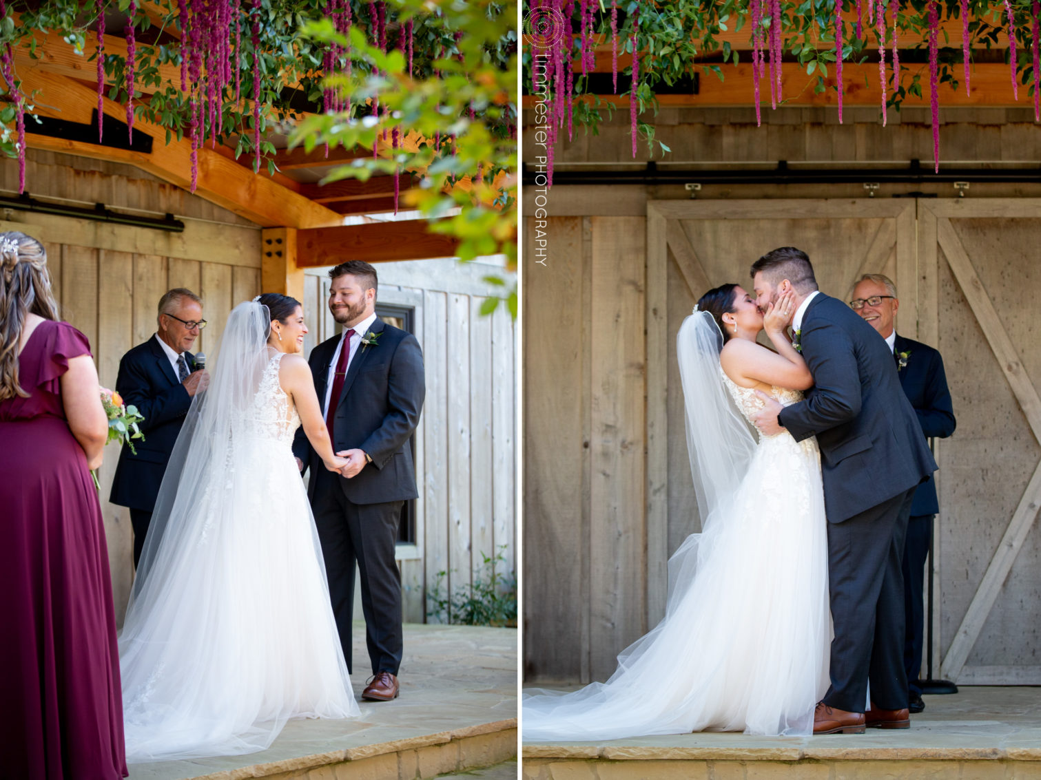 A Rivers and Bridges wedding at Dorsett House with an outdoor ceremony in the fall